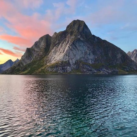 Reinefjorden Lodge エクステリア 写真